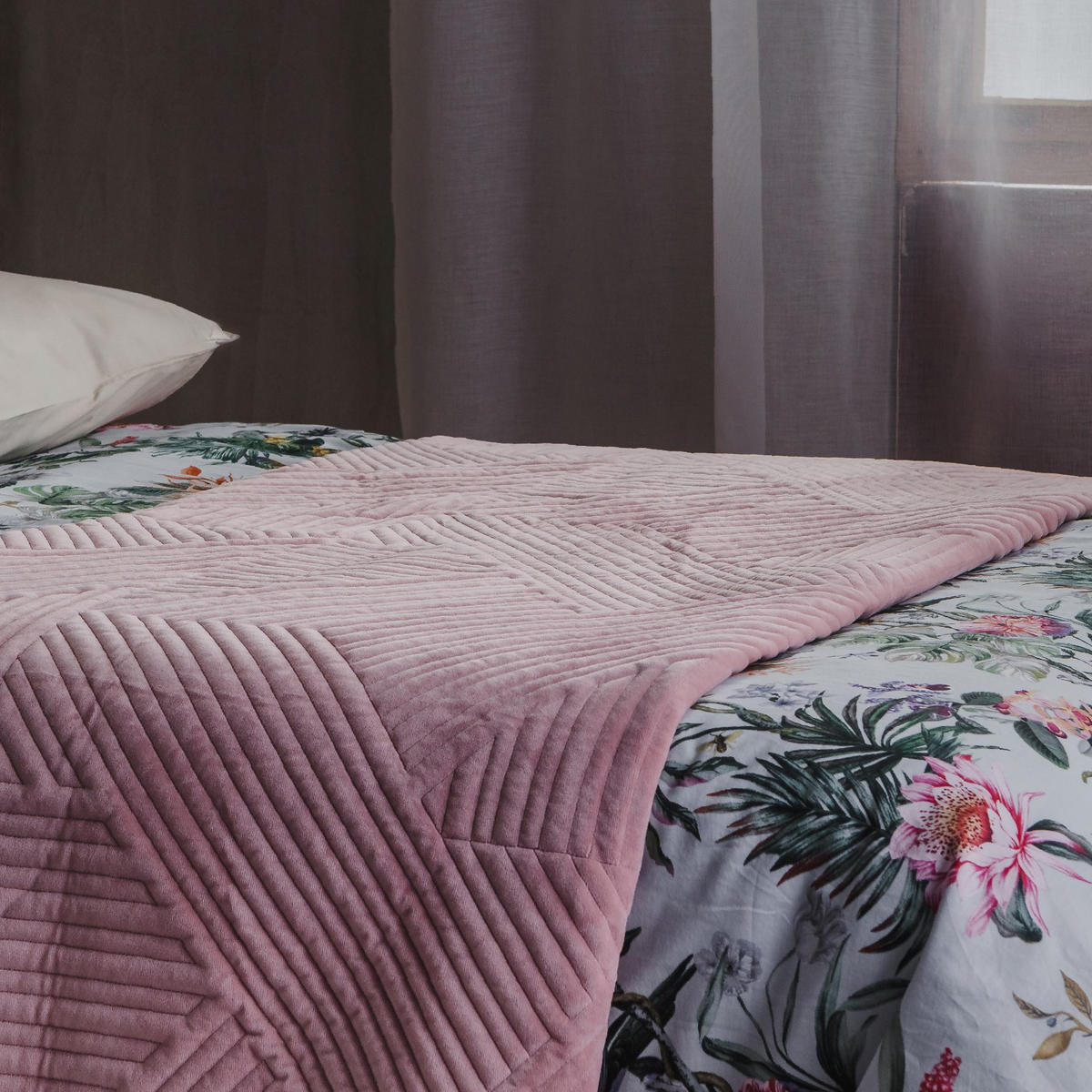 TAGESDECKE Minister - Hellrosa, Textil (200/220cm) - home&you