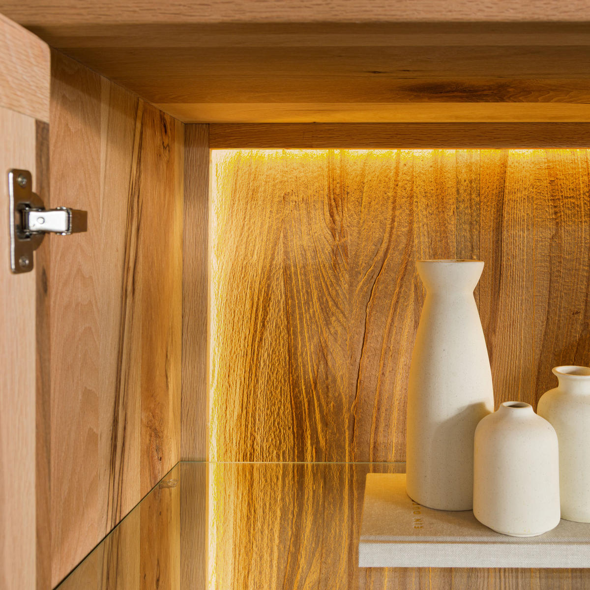 VITRINE Wild-/Zerreiche 105x47x195 natur geölt MONTREUX LUX #115 - Naturfarben, Holz (105/195/47cm) - Massivmoebel24