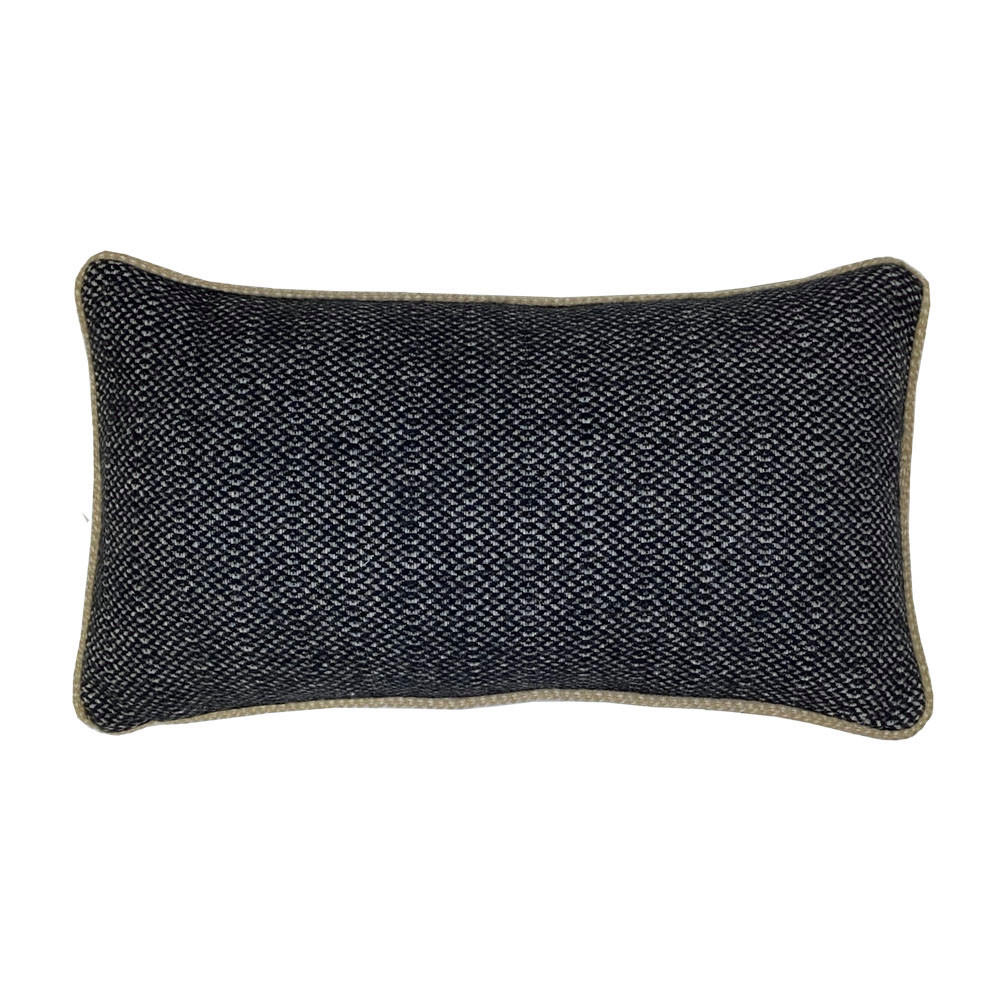 WOLLKISSEN recycelte Wolle Struktur Rabenschwarz 35x60 - Schwarz, Textil (60/35/12cm) - Malagoon