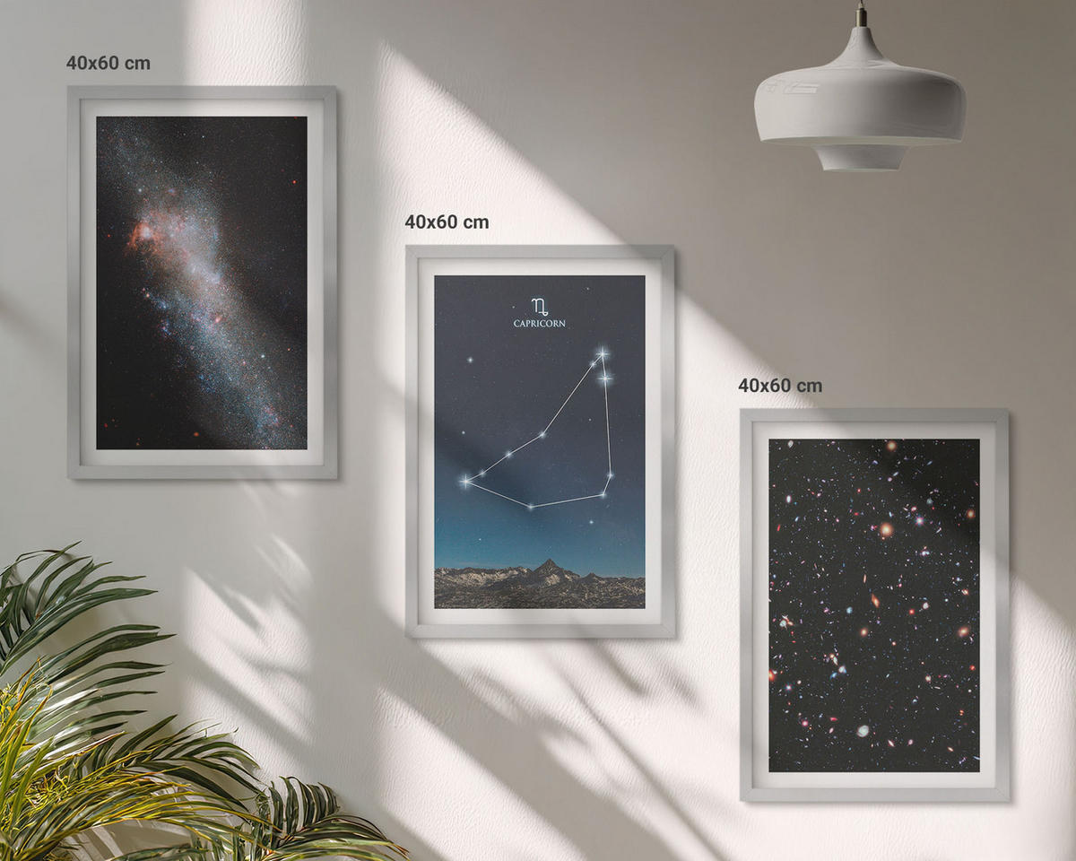 BILDER SET 3er Set - 40x60 cm Silberner Rahmen - Galaxie im Sternbild Steinbock - Silberfarben, Kunststoff (40/60cm) - TULUP