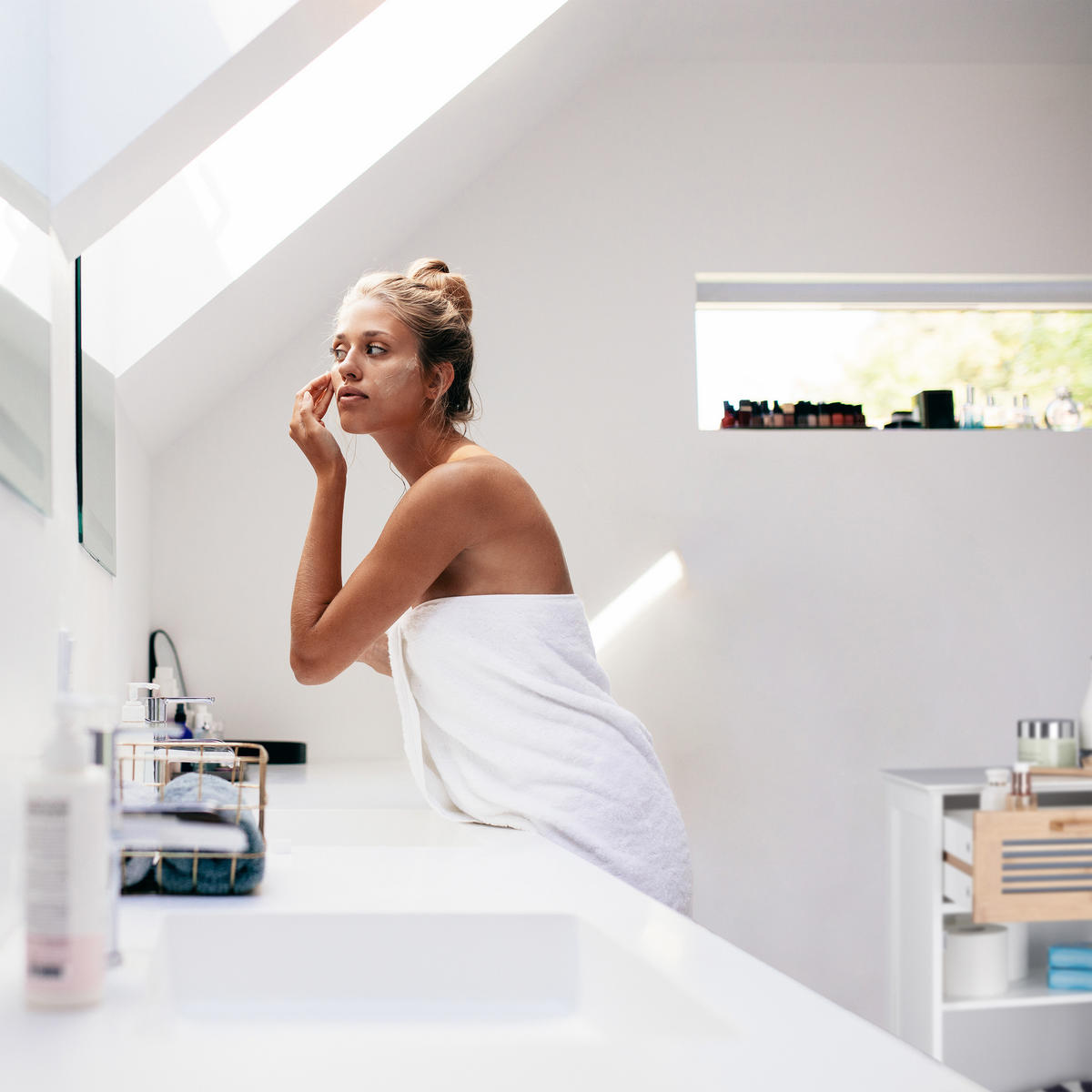 BADSCHRANK - Multicolor, Holz/Holzwerkstoff (40/70/28.5cm) - Relaxdays