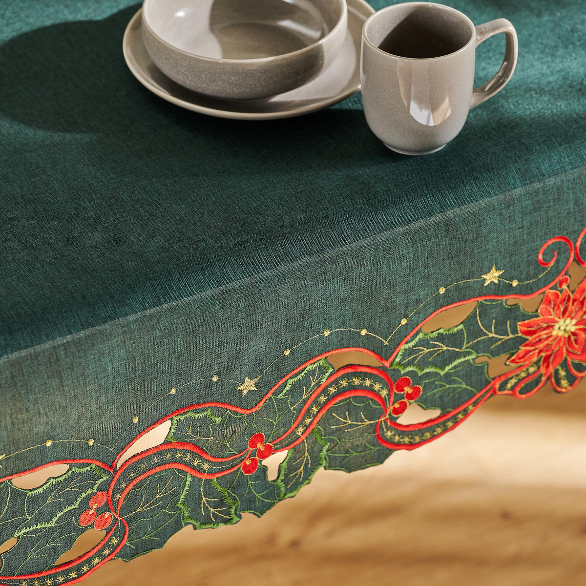 TISCHDECKE Estrelo 145 x 220cm, Grün, Dekorative Tischdeko Weihnacheten, Weihnachtsdeko, Christmas - Grün, Textil (220/145/1cm) - home&you
