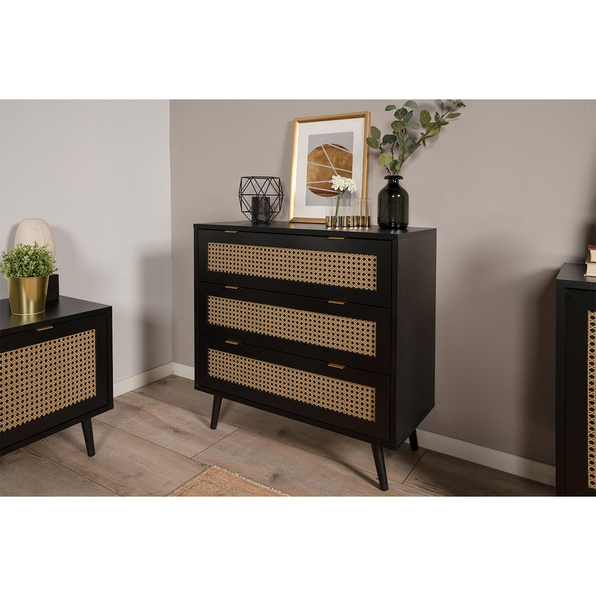 KOMMODE mit 3 Schubladen, schwarzem- und Rohrgeflecht Druck Villa - L80 x H80 x T40 cm - Schwarz, Holzwerkstoff (40/80/80cm) - Calicosy