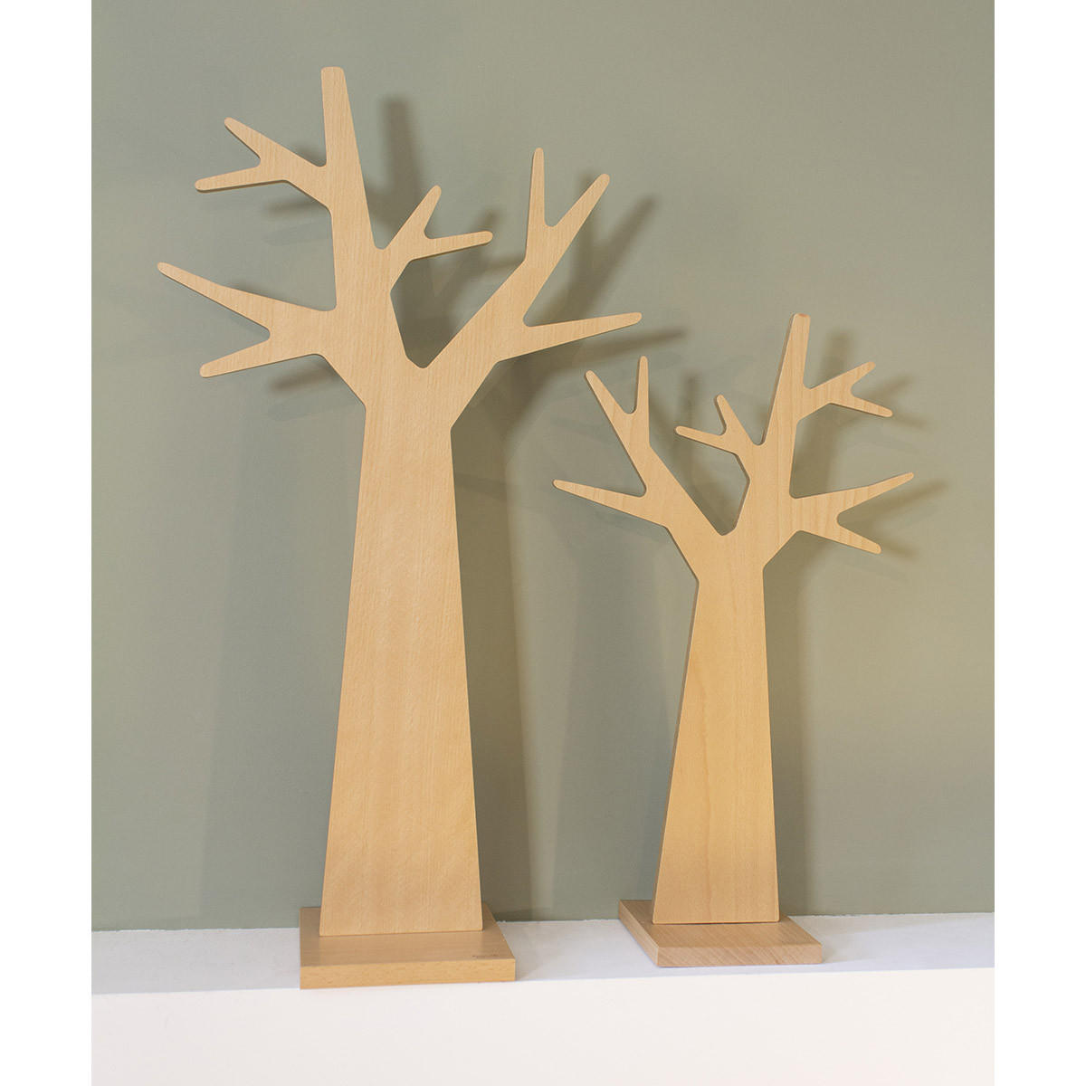 SCHMUCKBAUM mit massiver Buchenbasis - H36 cm - Eschefarben, Holz (0.9/36/4cm) - Calicosy