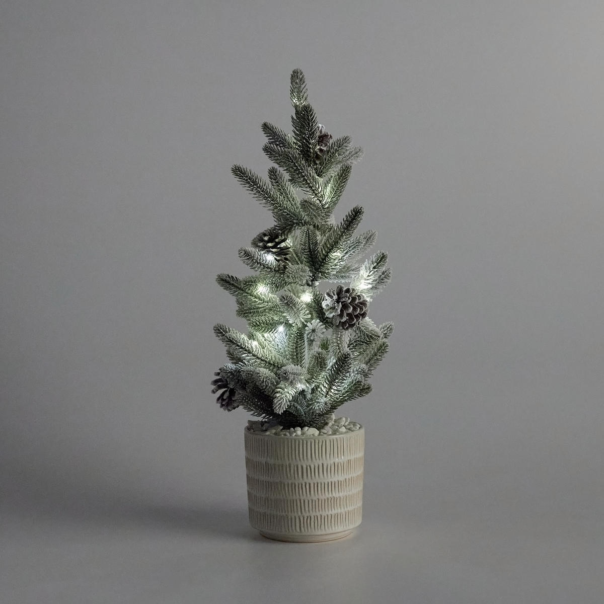 KUNSTPFLANZE LED Weihnachten Sverkos, 63x24x24cm - Hellgrün, Kunststoff (24/63/24cm) - home&you