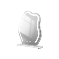 KOSMETIKSPIEGEL Unregelmäßige Form mit Beleuchtung, Weiß, 58,2/45 cm - Weiß, Glas (45/12/58.2cm) - EMKE