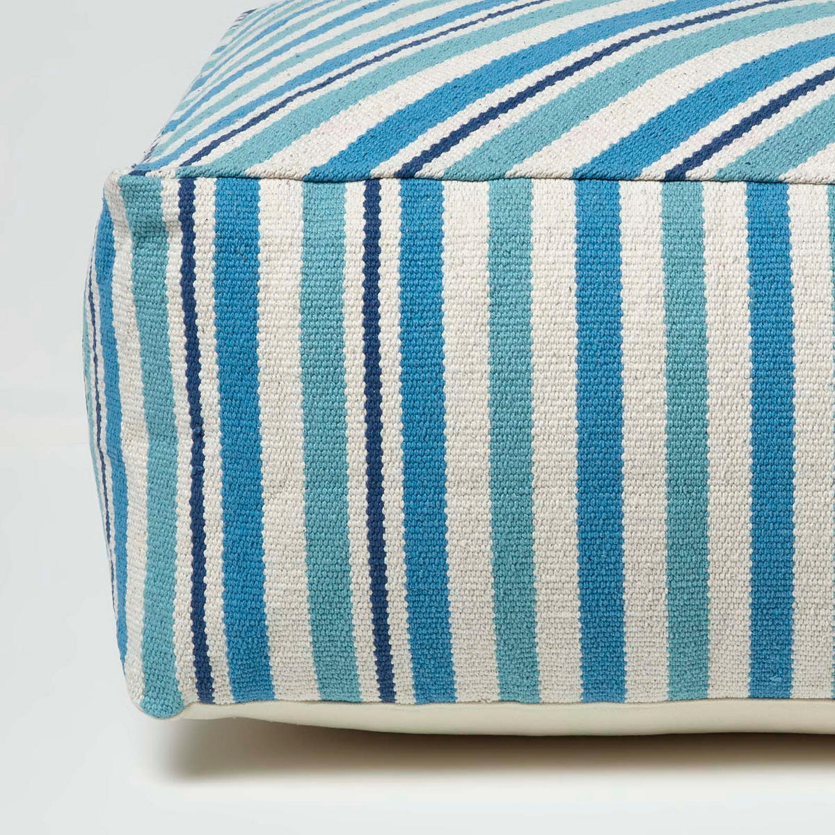 SITZPOUF blau gestreift, 60/60/30 cm - Blau, Textil (60/30/60cm) - Homescapes