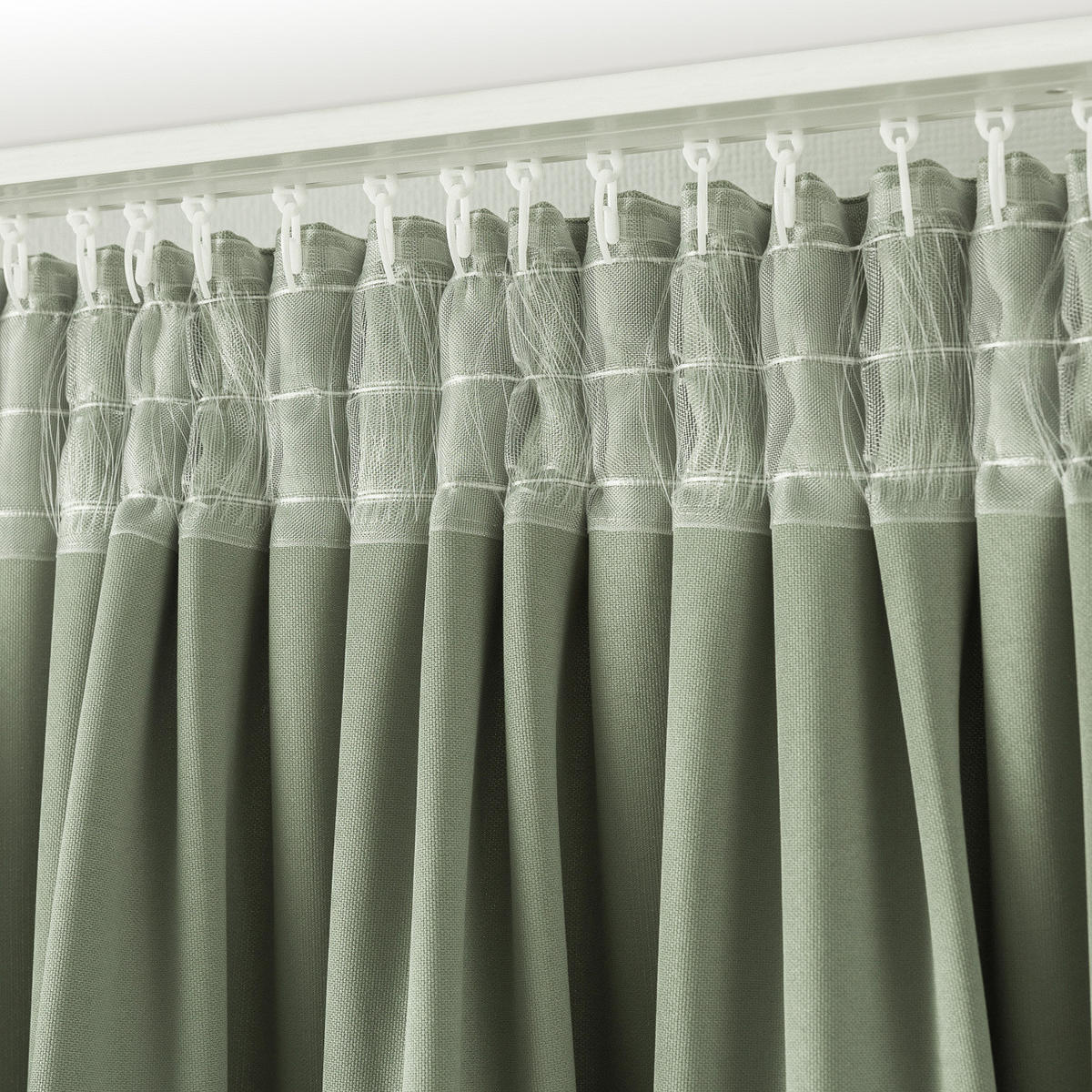 FERTIGVORHANG mit Schlaufenband salbeigrün 140 x 280 cm - Salbeigrün, Textil (140/280/1cm) - Dekoria