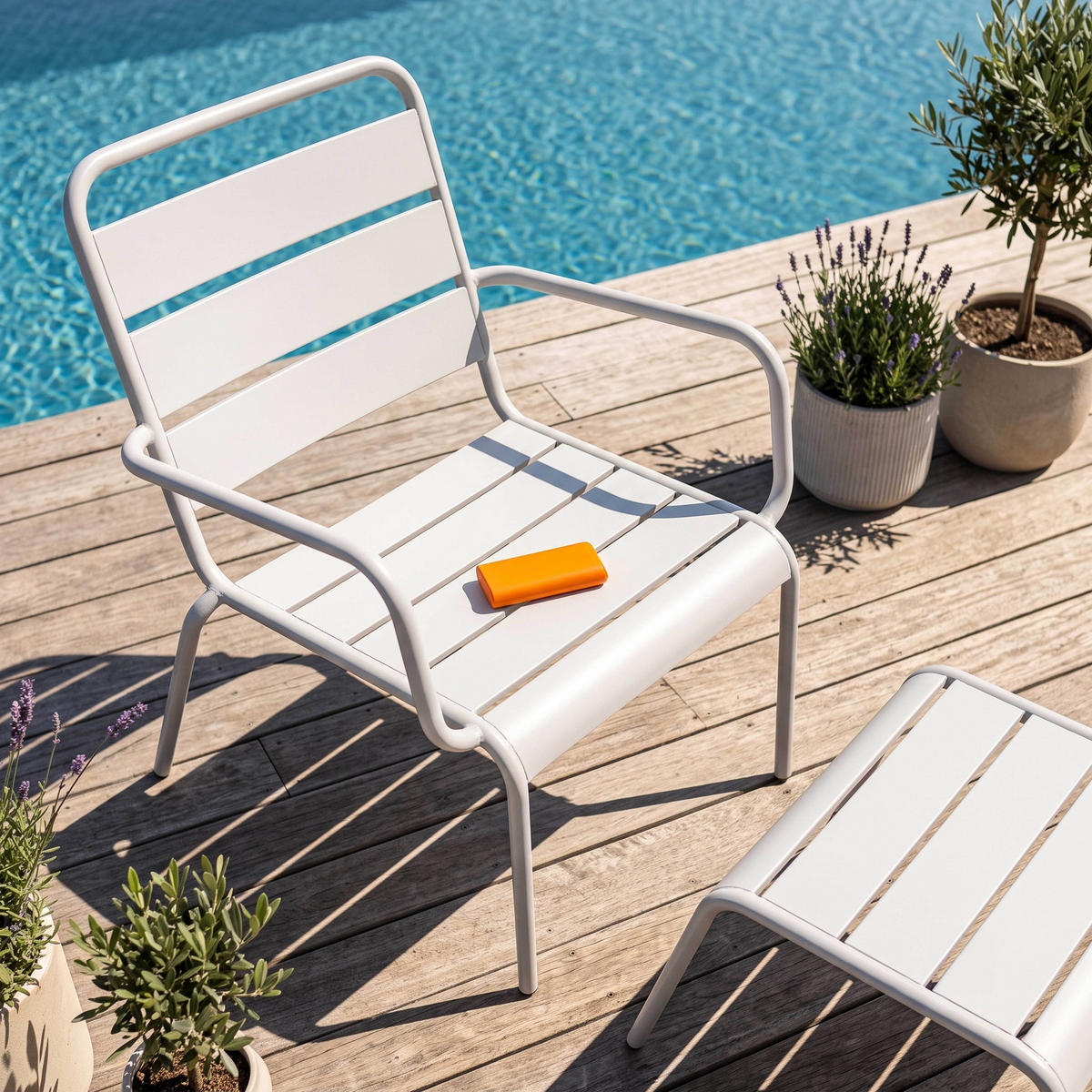RELAXSESSEL MIT HOCKER, Weiß - Weiß, Metall (64/72/60cm) - Oviala