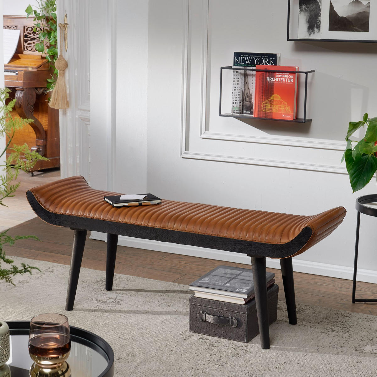 SITZBANK – Echtleder, 125x51x38 cm, Nietenrand, Massivholzbeine - Schwarz/Braun, Mangoholz/Leder (125/51/38cm) - KADIMA DESIGN