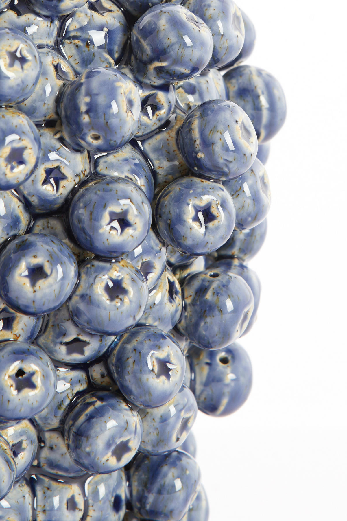 VAZE Berries Blau 25.5/25.5/27 cm - Blau, Keramik (27cm) - Light & Living