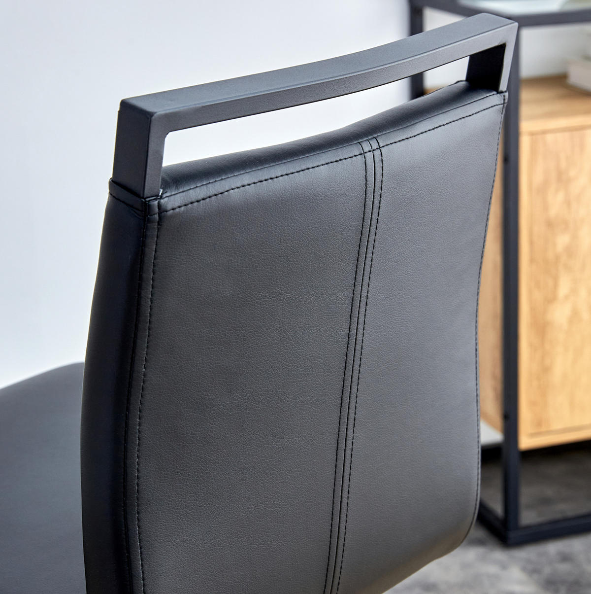 BARHOCKER 2er-Set mit Fußstütze Höhe 96,5 cm PU-Leder Schwarz - Schwarz, Metall (46.5/96.5/39cm) - Meubliv