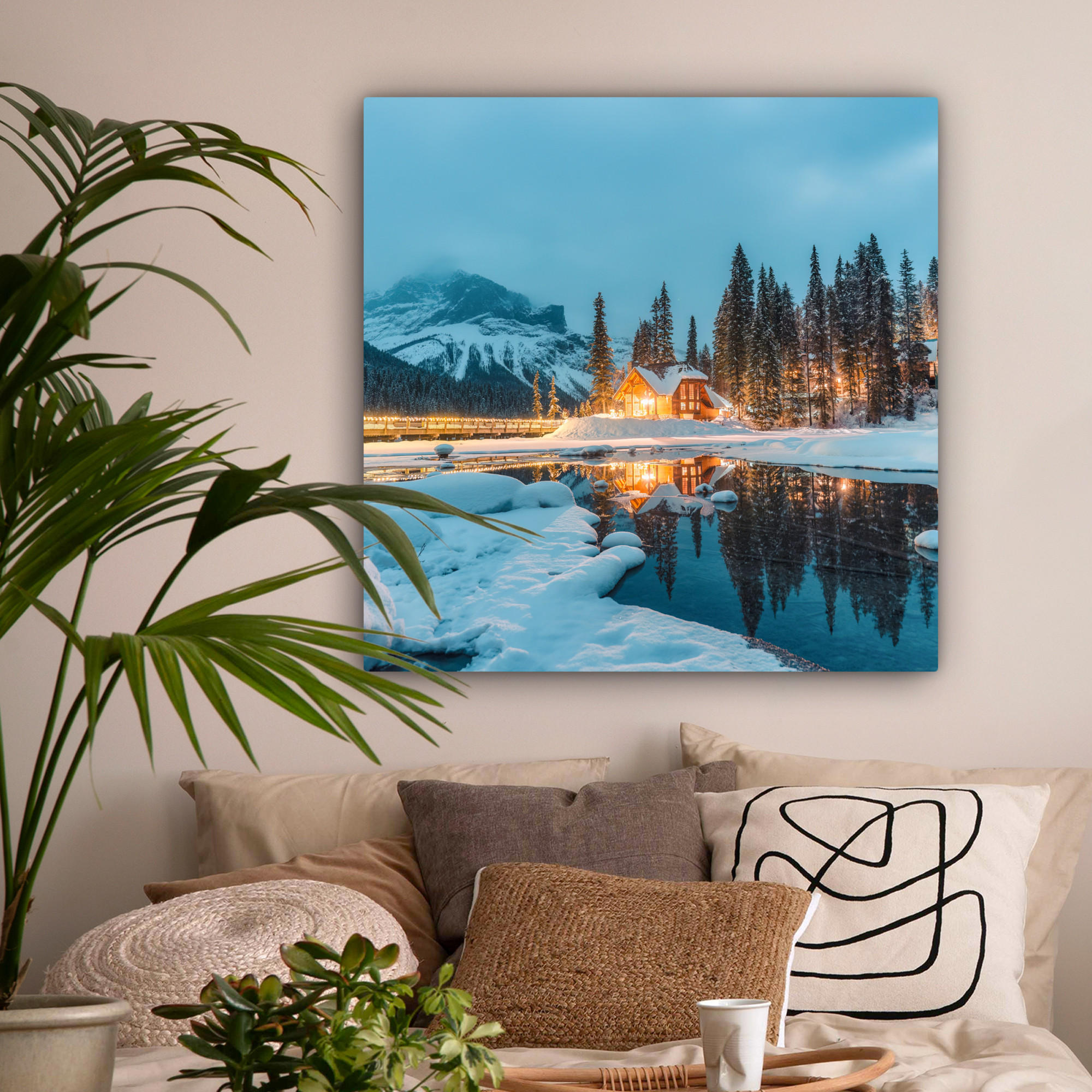 LEINWANDBILD Winterlandschaft - Natur - Haus - Berge - Schnee 90x90 cm - Hellblau, Textil (90/90cm) - MuchoWow