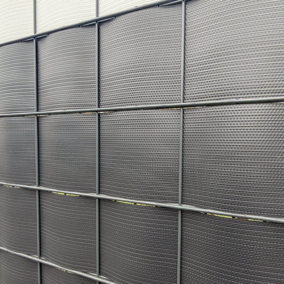 SICHTSCHUTZSTREIFEN Delux-R Einzelstreifen Wabenstruktur Tannengrün 10x 2,55m - Dunkelgrün, Kunststoff (255/19cm) - ZAUN|ZU