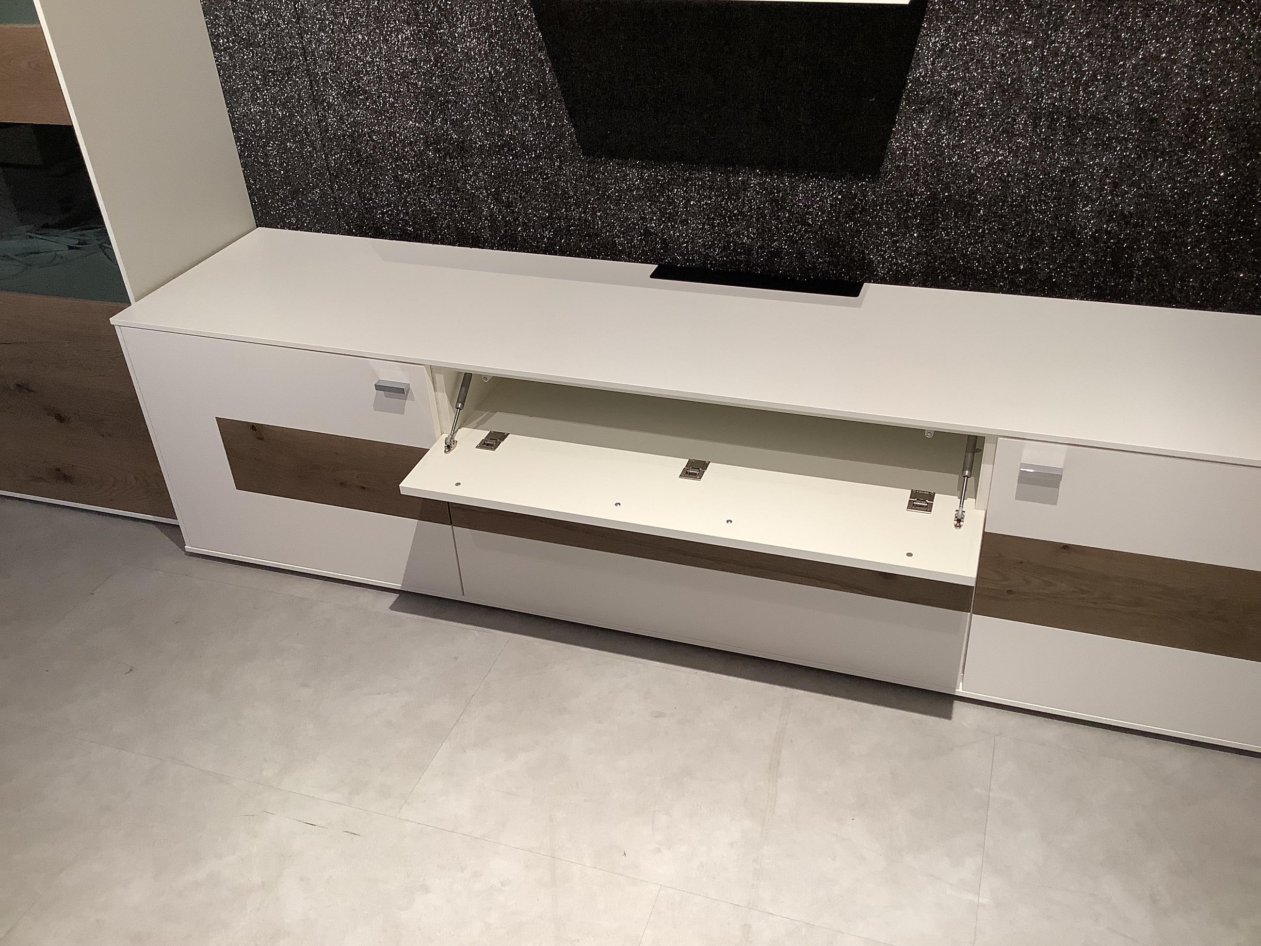 TV ELEM MEDIA 700- BUDAÖRS OUTLET - Moderano