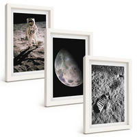 BILDER SET 3er Set - 20x30 cm Weißer Rahmen - Astronautenfoto vom Mond - Weiß, Kunststoff (20/30cm) - TULUP