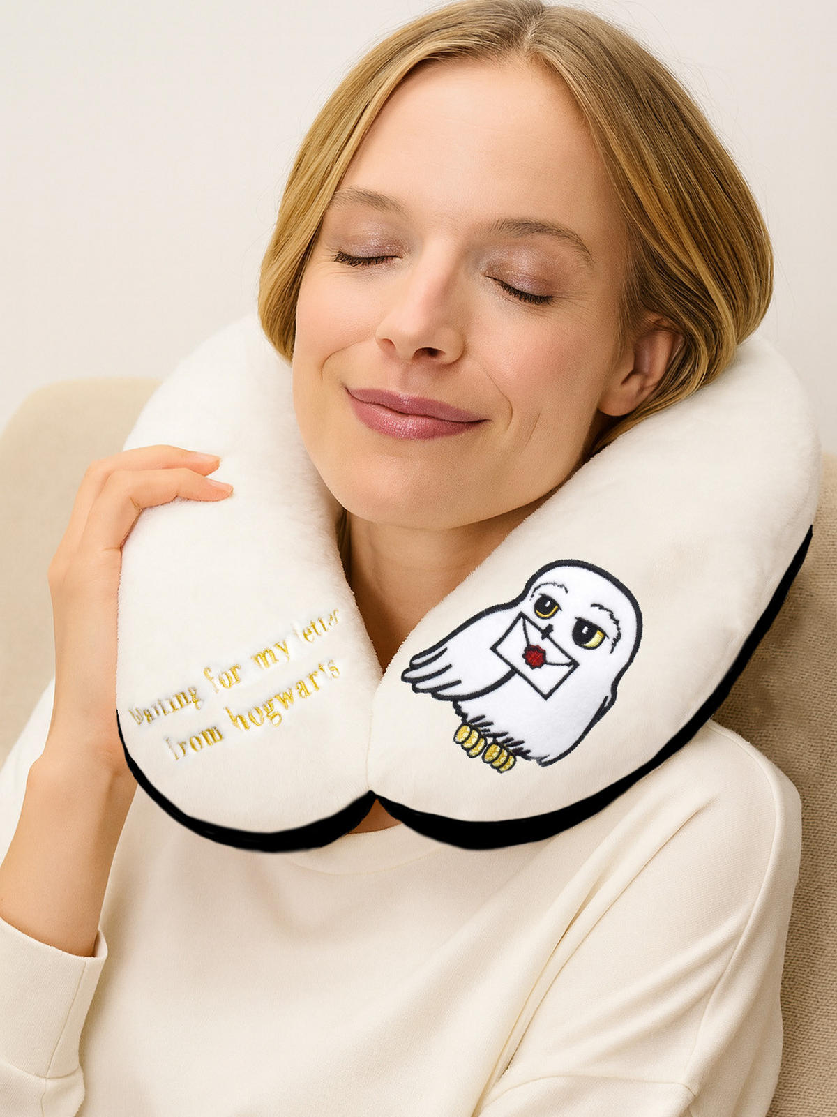 NACKENKISSEN schwarz/weiß 36 x 34 cm - Multicolor, Textil (36/34cm) - United Labels