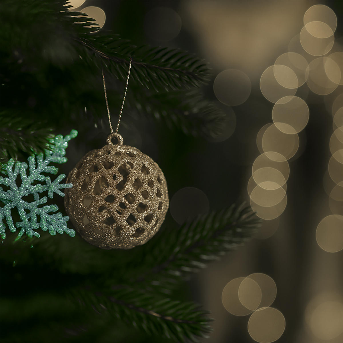 50-TLG.WEIHNACHTSKUGELN-SET - Creme, Kunststoff (6/7/6cm) - Relaxdays