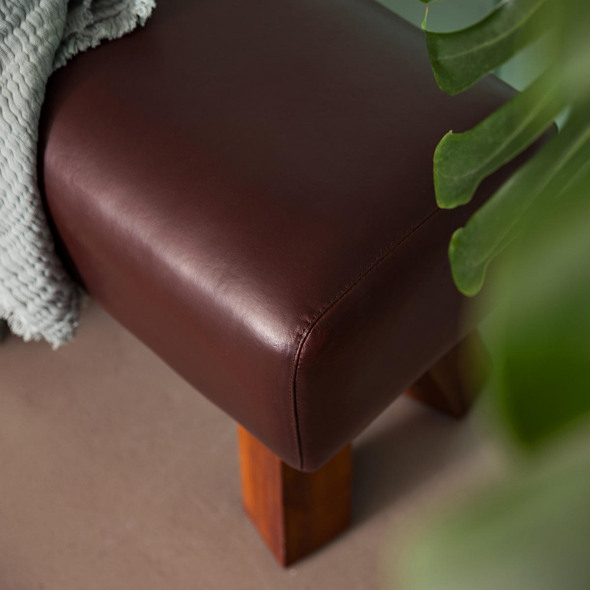 SITZBANK - Echtleder, Teak massiv - Cognac, Leder (140/47/32cm) - home24