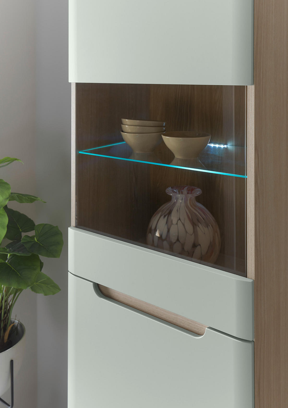 WOHNWAND 4-teilig Pistazie grün, Eiche, skandinavisch 290 cm, Wohnkombination mit Soft-Close - Eichefarben/Pastellgrün, Glas/Eichenholz (290/197/40cm) - Furn.Design
