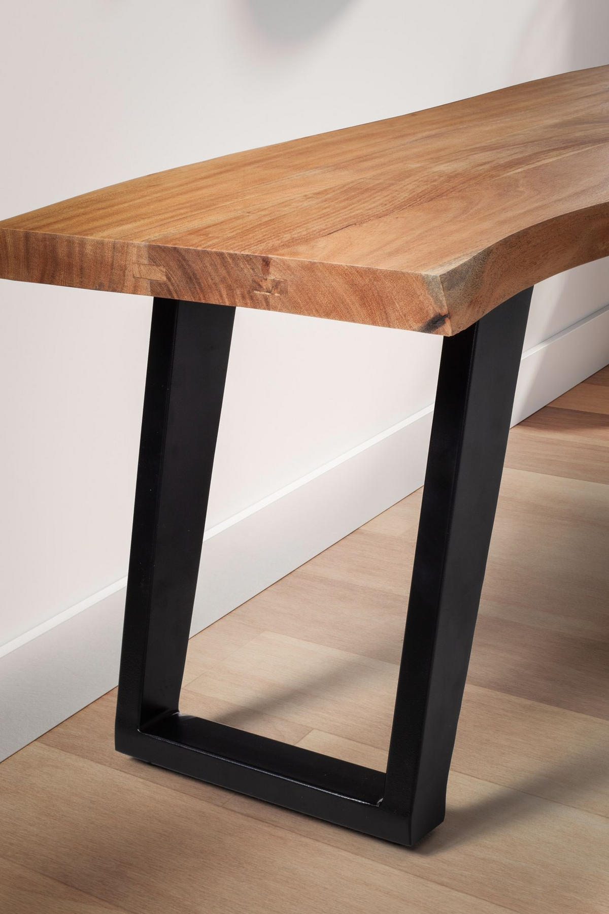 SITZBANK – Akazie Massivholz/Metall, 120x40x45,5 cm, mit Baumkante, U-Beine - Schwarz/Braun, Holz/Metall (120/46/40cm) - KADIMA DESIGN