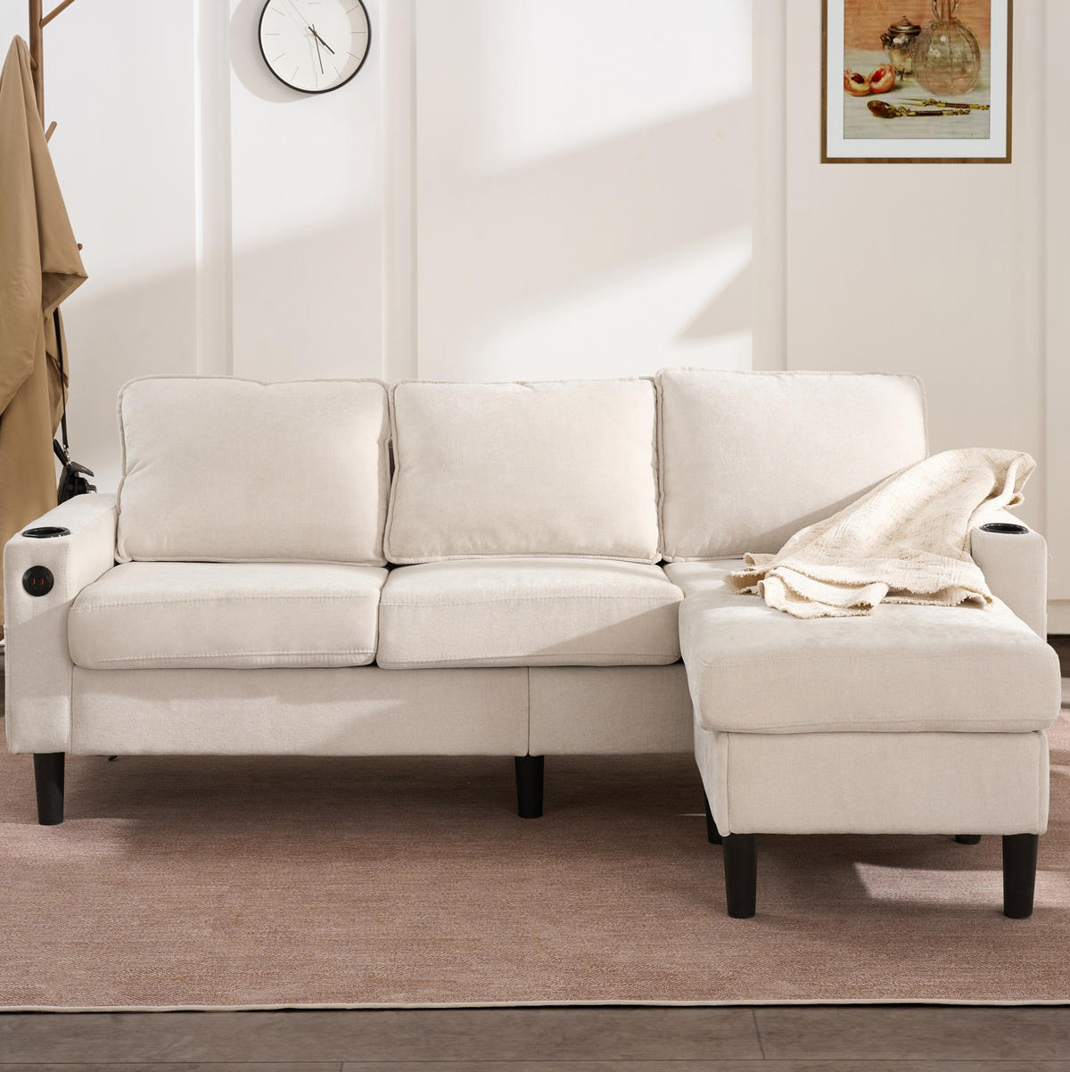 ECKSOFA L-Form 3-Sitzer mit zwei Getränkehaltern und USB und Typ-C-Anschlüssen Beige 202/137/80 cm - Beige, Textil (202/137cm) - OKWISH