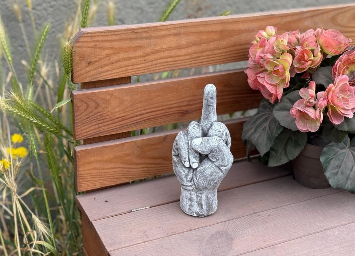 STEINFIGUR Stinkefinger Mittelfinger frostfest massiver Steinguss - Grau, Stein (9/18/7cm) - stoneandstyle