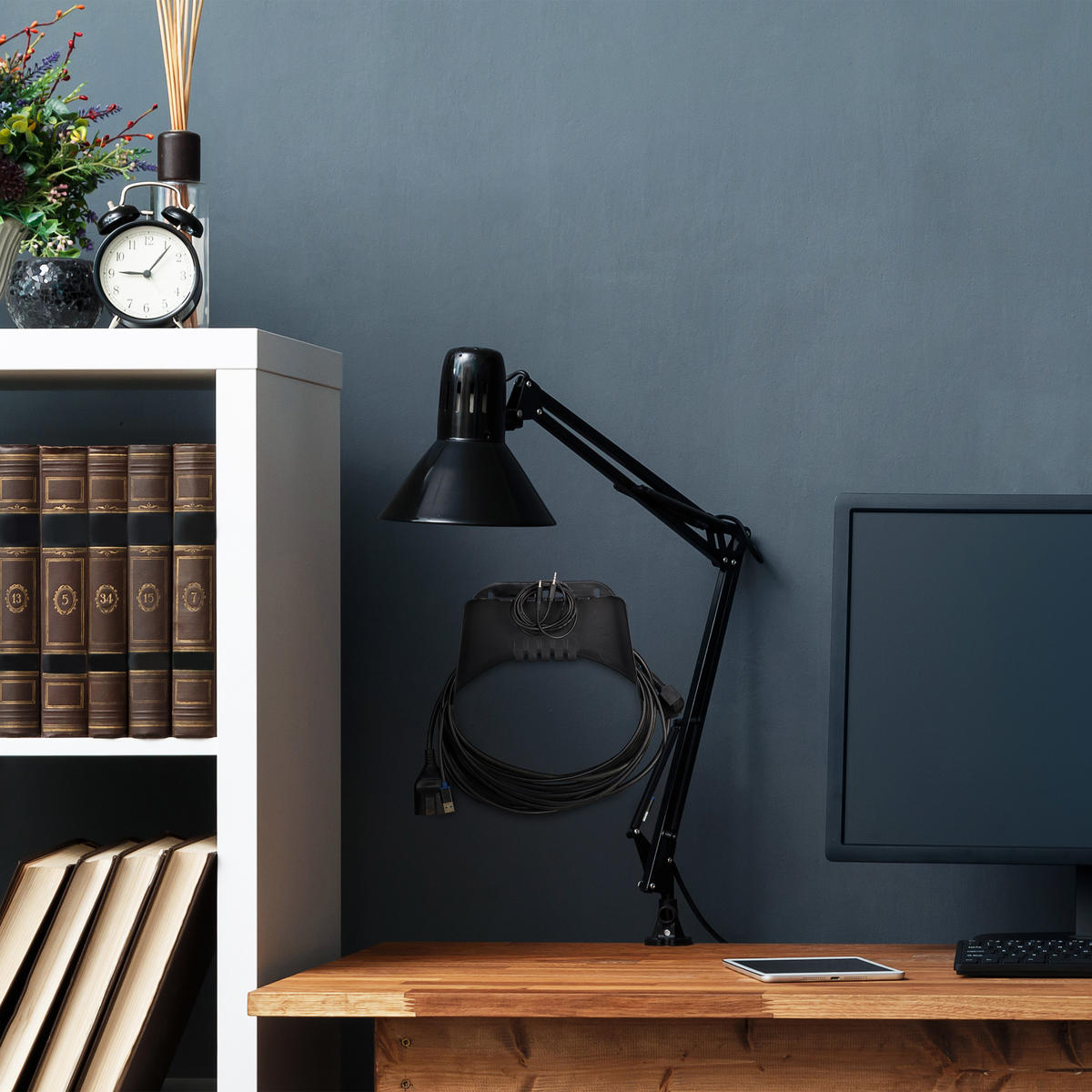 SCHLAUCHHALTER - Schwarz, Kunststoff (24/14/16cm) - Relaxdays