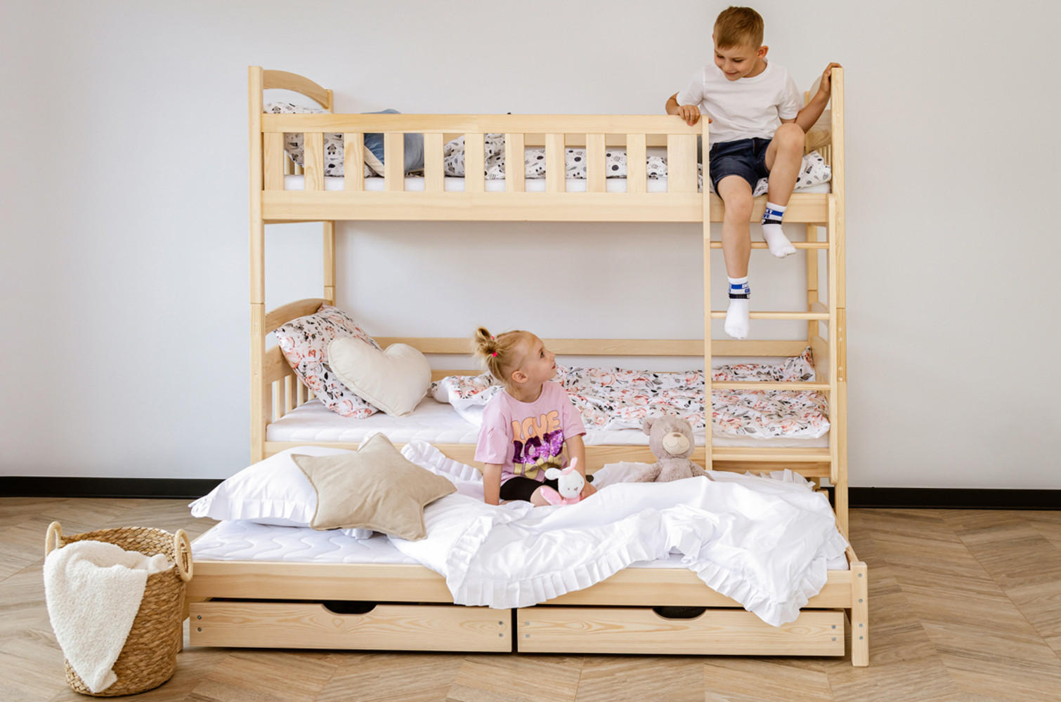 ETAGENBETT Ebba mit Ausziehbett und zwei Schubladen - Naturfarben, Holz (90/200cm) - Kids Collective