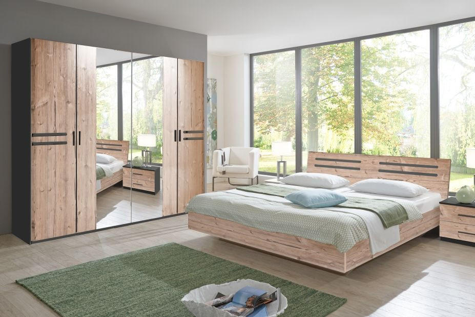 spavaća soba boja drveta