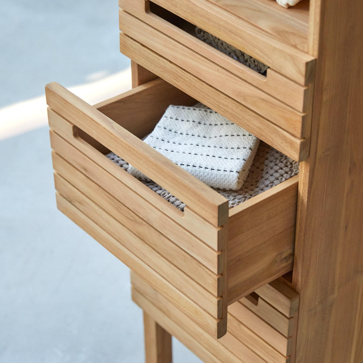 HOCHSCHRANK Slats Natur aus Teak - Naturfarben, Holz (41/180/41cm) - Tikamoon