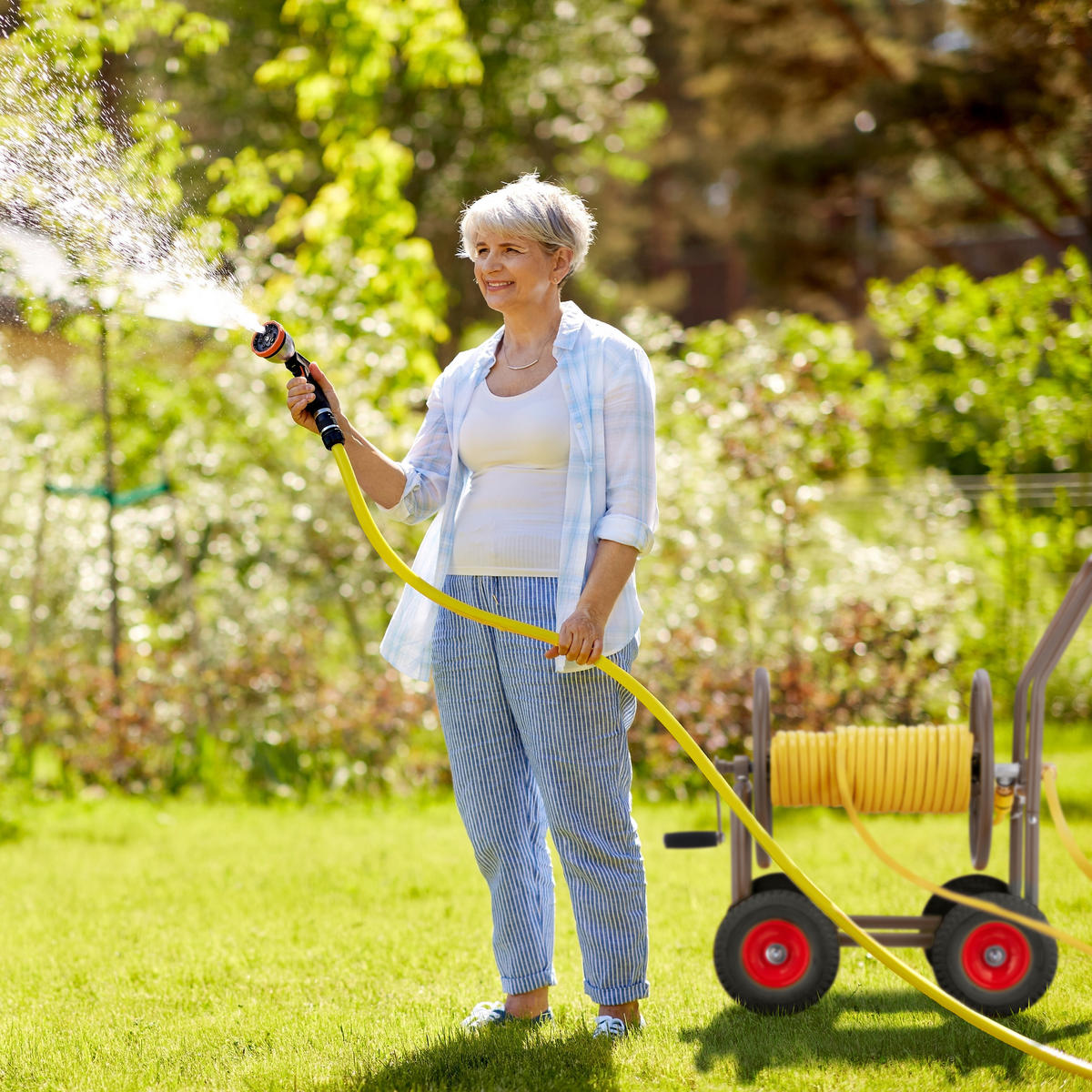 SCHLAUCHWAGEN - Braun, Kunststoff/Metall (50/81/80cm) - Relaxdays