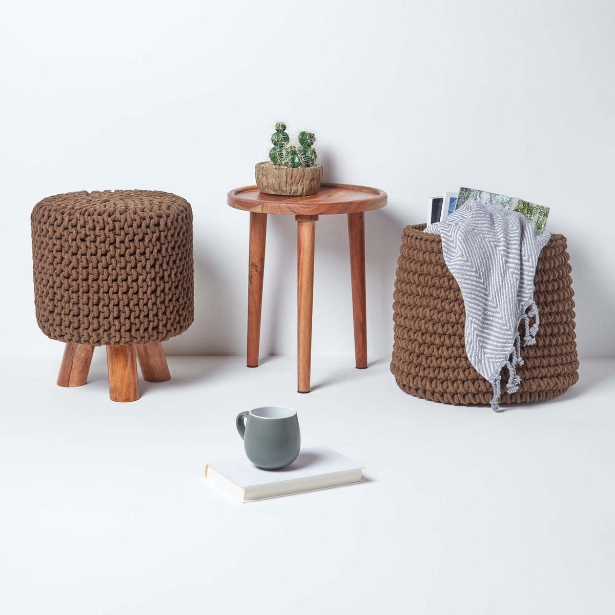 STRICK-HOCKER braun, Dreibein 32/32/42 cm - Braun, Textil (32/42/32cm) - Homescapes