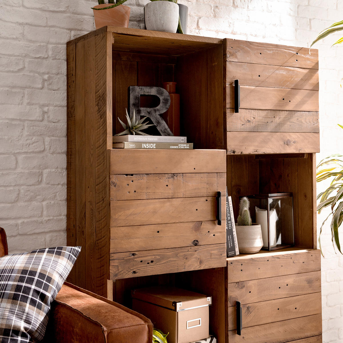 HOCHKOMMODE - Pinie massiv / Metall, Pinie Dunkel / Schwarz - Pinienfarben, Holz (90/140/35cm) - home24