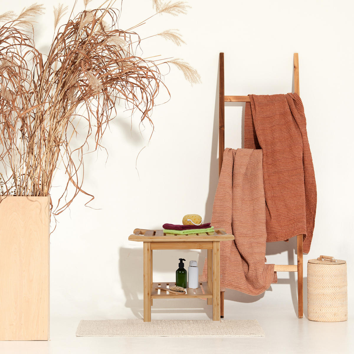 BADHOCKER - Hellbraun, Holz (55/45/40.5cm) - Relaxdays