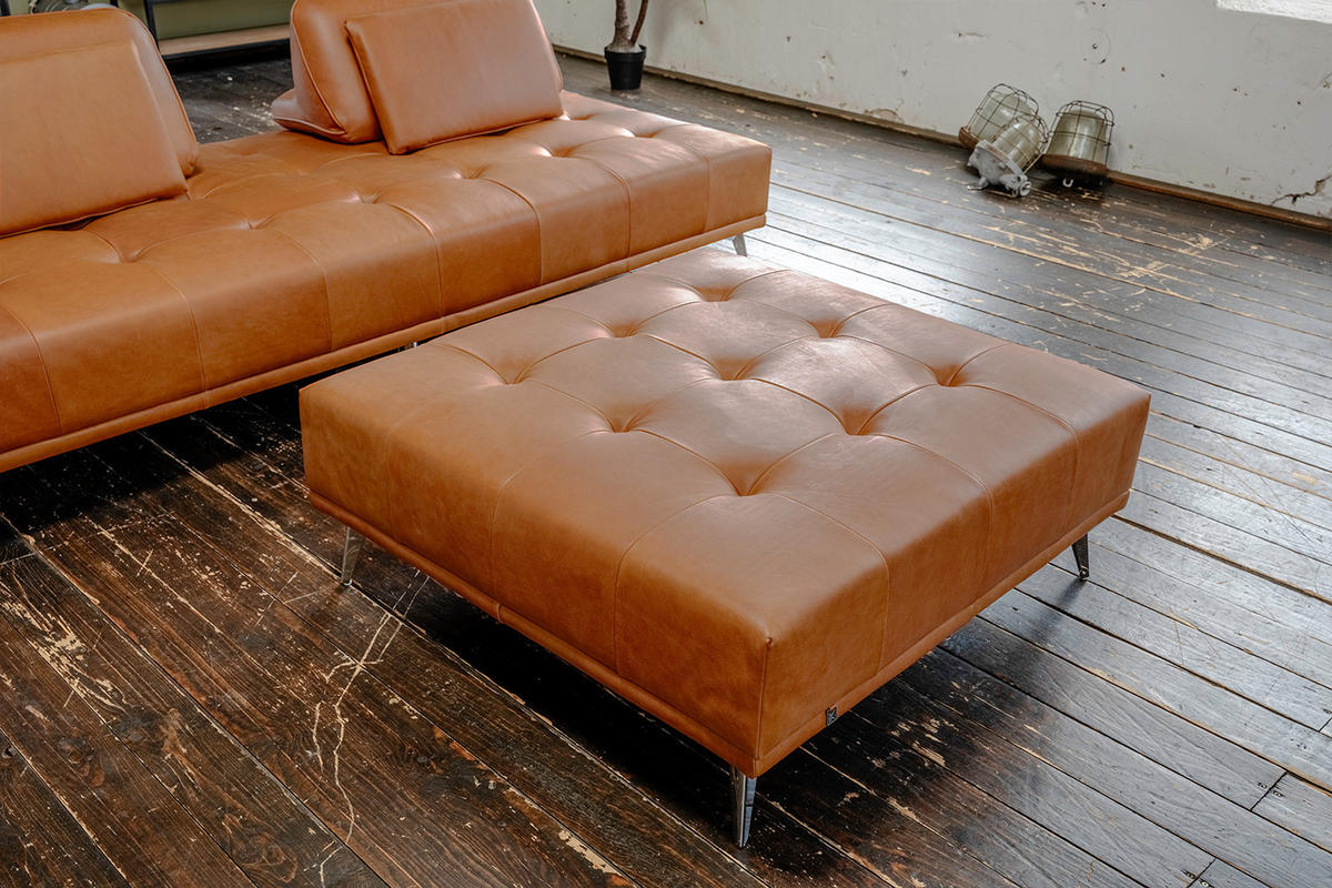 SOFA MIT HOCKER WIOLO 2ER SET Braun Leder - Dunkelbraun/Silberfarben, Leder/Metall (240/83/110cm) - KAWOLA