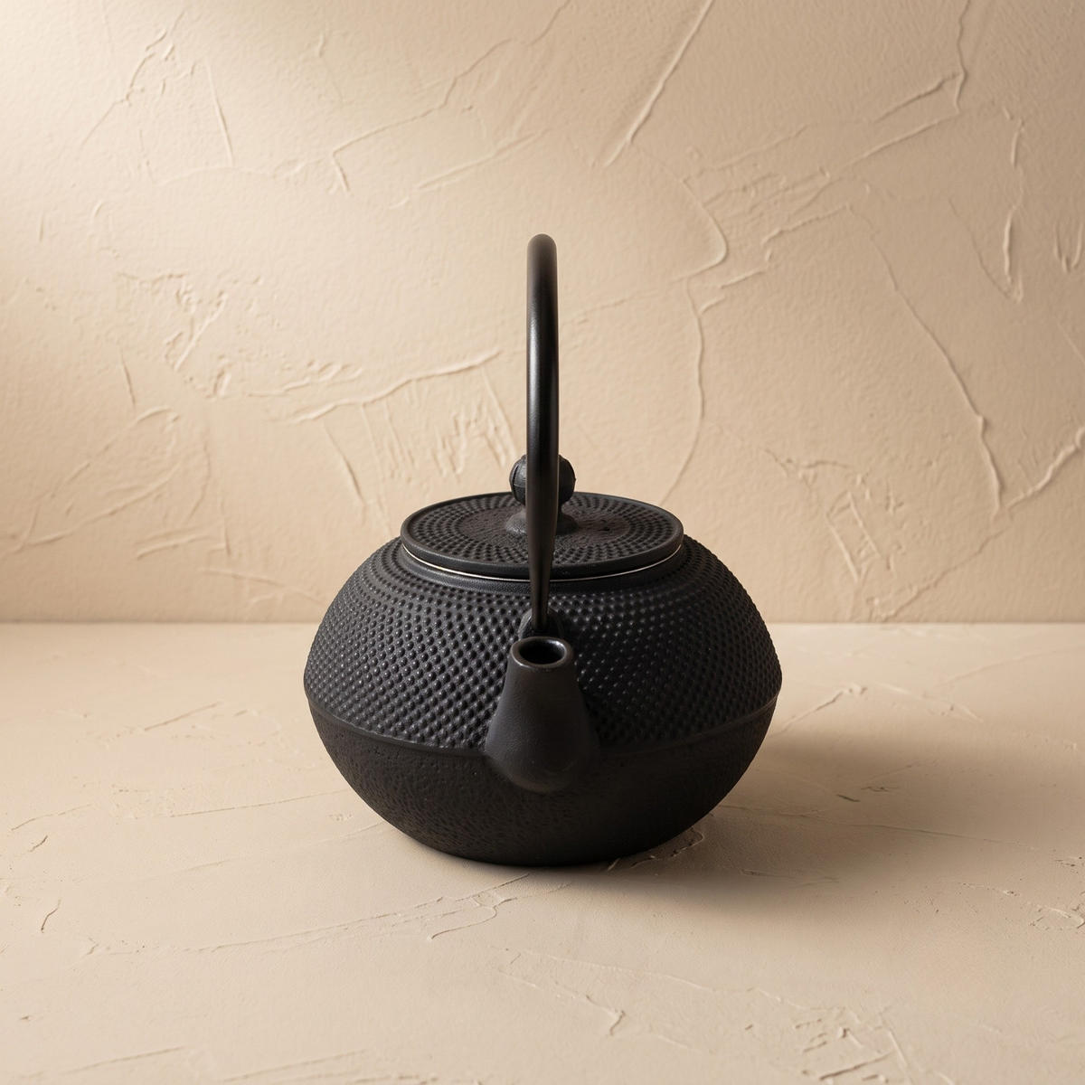 TEEKANNE Gusseisen mit Sieb Sono Schwarz 1,2 l 18,5/16/20 cm - Schwarz, Metall (16/18.5cm) - AROMELIO