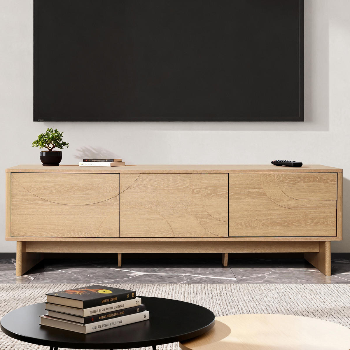 TV Lowboard Holz mit 3 Türen und Stauraum, B150 x T40 x H48 cm - Eichefarben, Holzwerkstoff (150/48/40cm) - Hometopia