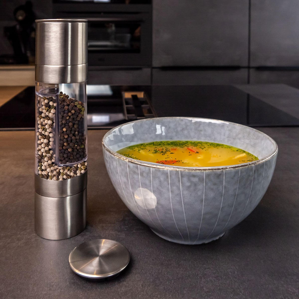 PFEFFERMÜHLE 2 in 1 - Silberfarben, Metall (5.3/5.3/22cm) - Intirilife