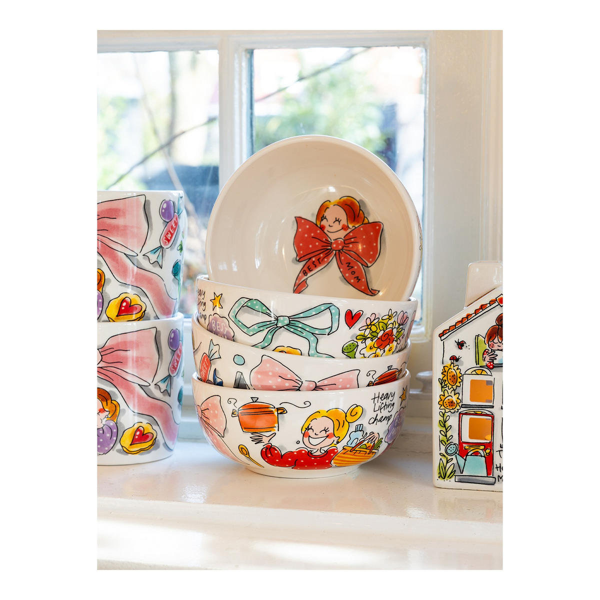 SCHALE Muttertag mit Schleife in Bunt - 15cm - Multicolor, Keramik (15.5/6.7/15.5cm) - Blond Amsterdam