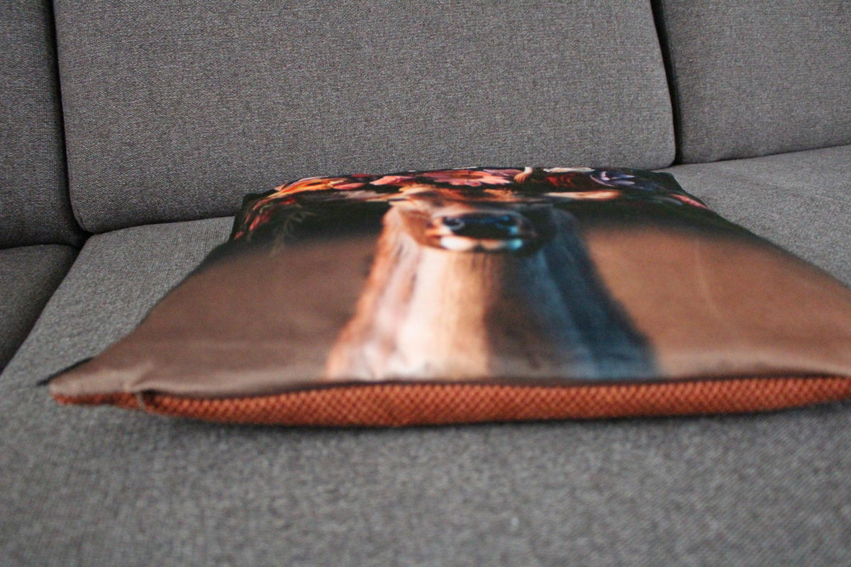 KISSENHÜLLE HIRSCH BLUME - Multicolor, Textil (45/45cm) - Yve! decoration