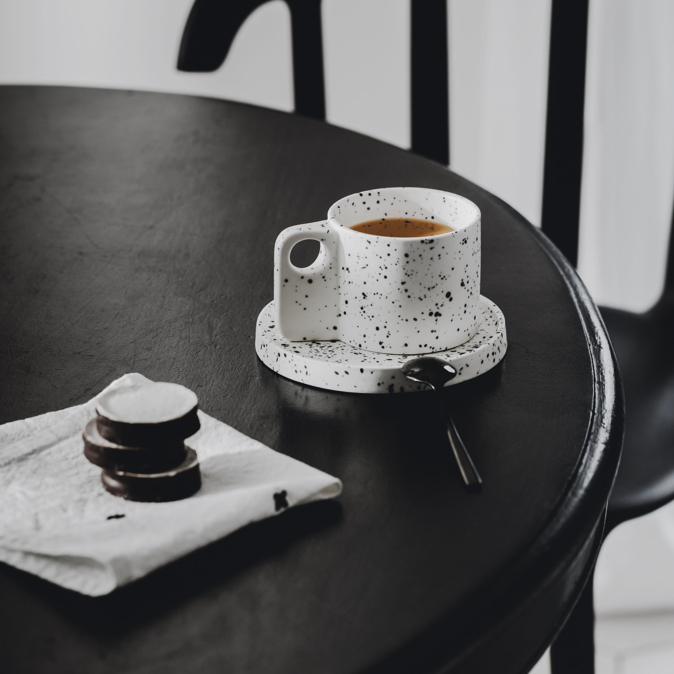 TASSE MIT UNTERTASSE Akamira - Weiß, Stein (0.29L) - home&you