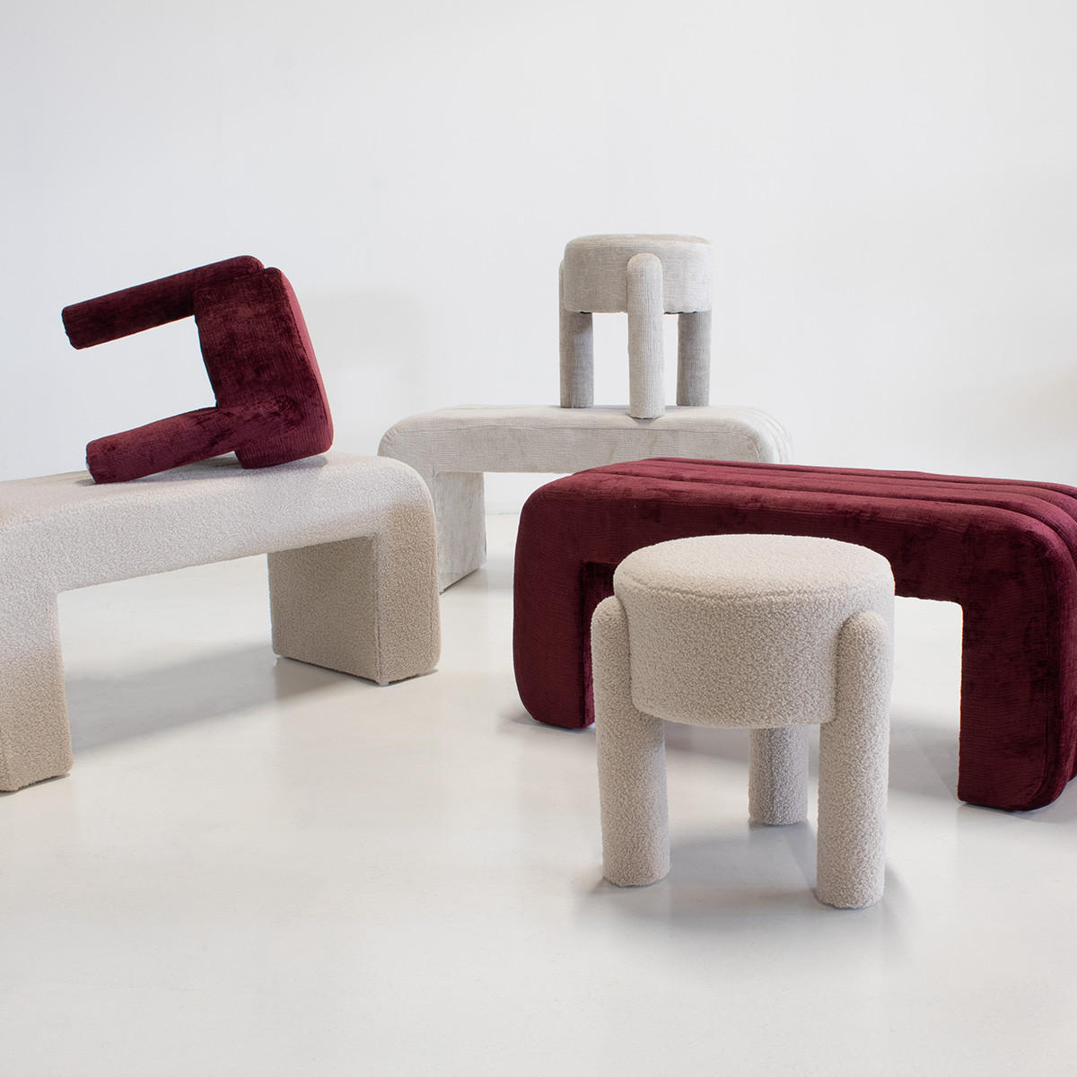 POUF aus Stoff 44x44x42cm, burgundy - Rotbraun, Holz (44/42/44cm) - Giga Meubel