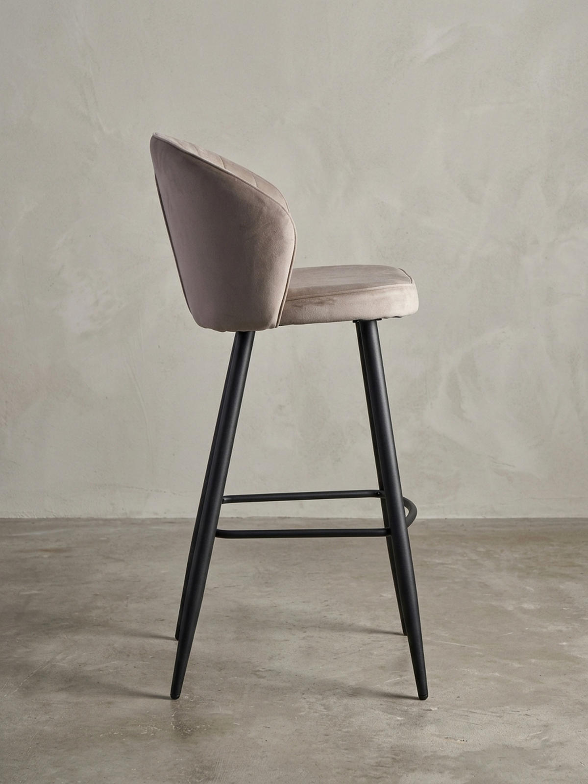 BARHOCKER Samt Metallbeine Skandi-Stil ADIGE, Beige 56x53x103 cm - Beige/Schwarz, Textil/Metall (56/103/53cm) - KADIMA DESIGN