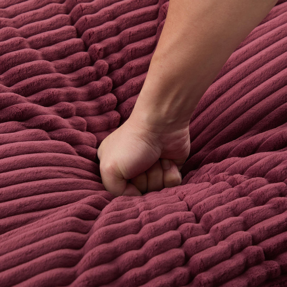 SCHLAFSOFA DE-33608 2-in-1 mit Getränkehaltern und tiefer Sitzfläche Weinrot - Weinrot, Textil (165/61/97cm) - ComfortXL
