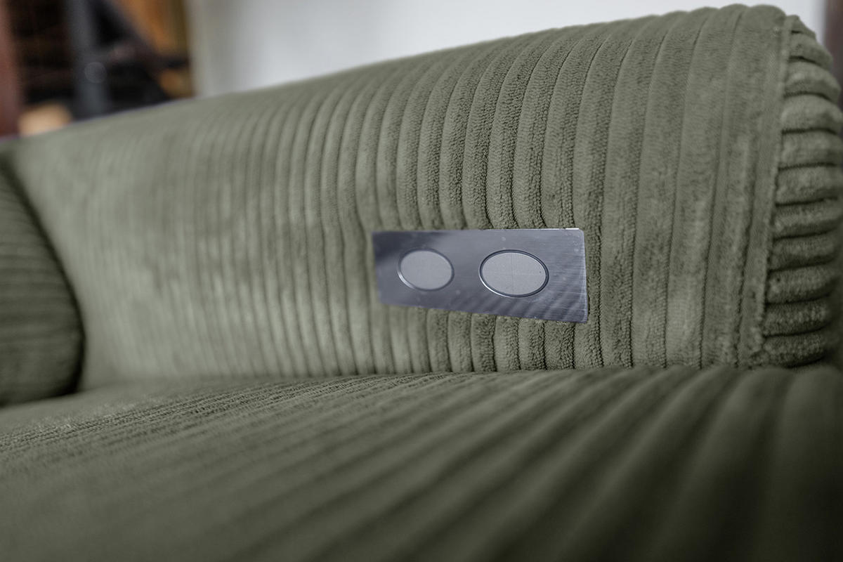 ECKSOFA LAISKA Grün Cord Relaxfunktion - Schwarz/Olivgrün, Textil/Metall (282/177cm) - KAWOLA