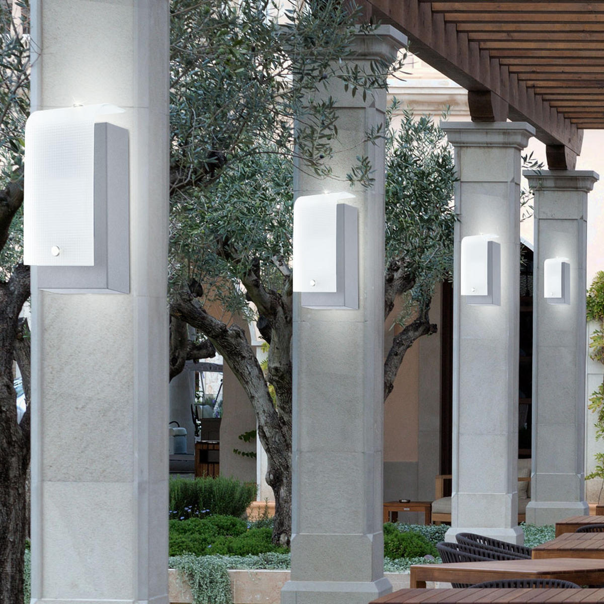 LED AUSSEN-WANDLEUCHTE VESCAVA Stahl Silber - Silberfarben, Glas (7/22.5/12cm)