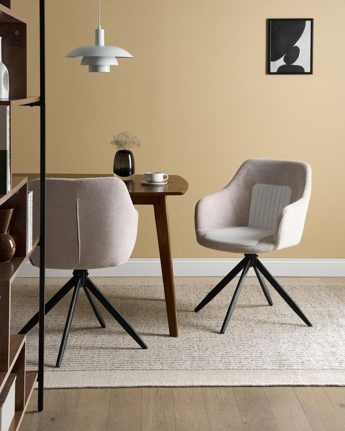 JÍDELNÍ ŽIDLE 2 ks sada otočná Látka Světle béžová Likely - béžová, textil (56/85/71cm) - Beliani