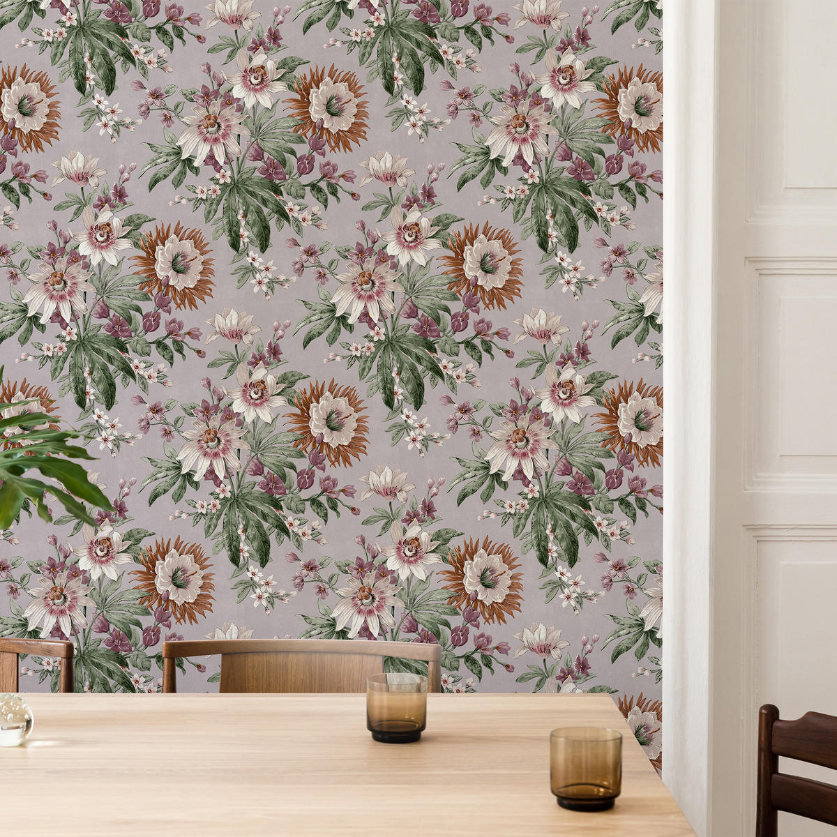 VLIESTAPETE - Elegante Blume Flieder - Lila, Papier/Kunststoff (52/1000cm) - Sublime