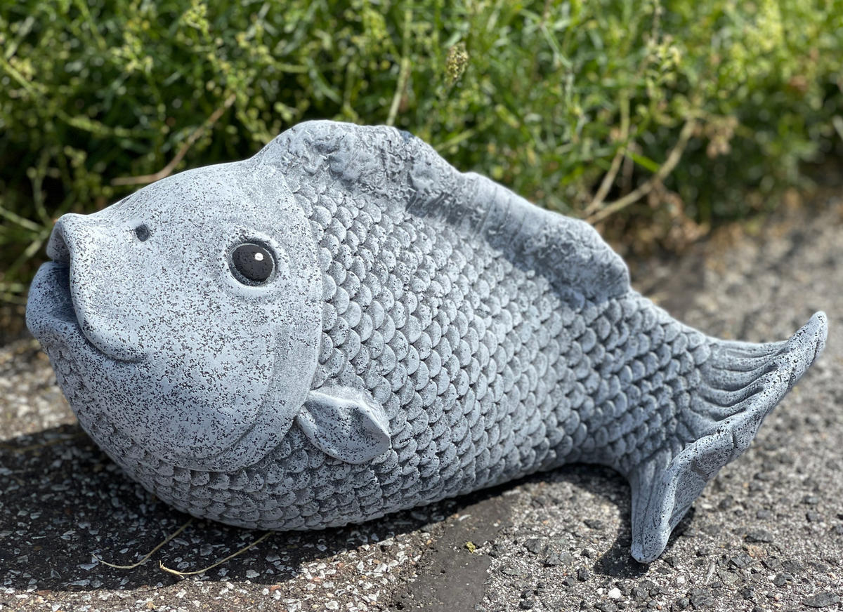 STEINFIGUR Karpfen Kunibert Koi Fisch frostfest wetterfest - Grau, Stein (34/17/22cm) - stoneandstyle
